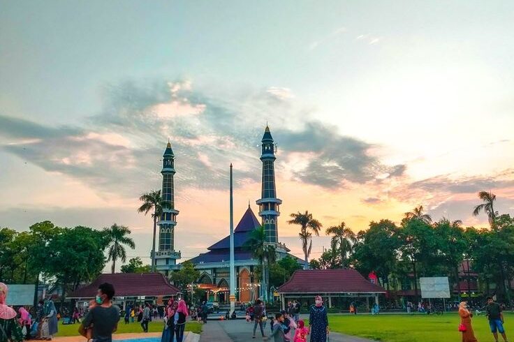 Alun alun kota jombang jawa timur